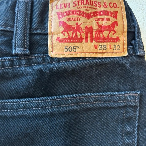 “Levi’s 505 Men’s Black Jeans - Size 38x32 - Like New Condition!” - Picture 3 of 7